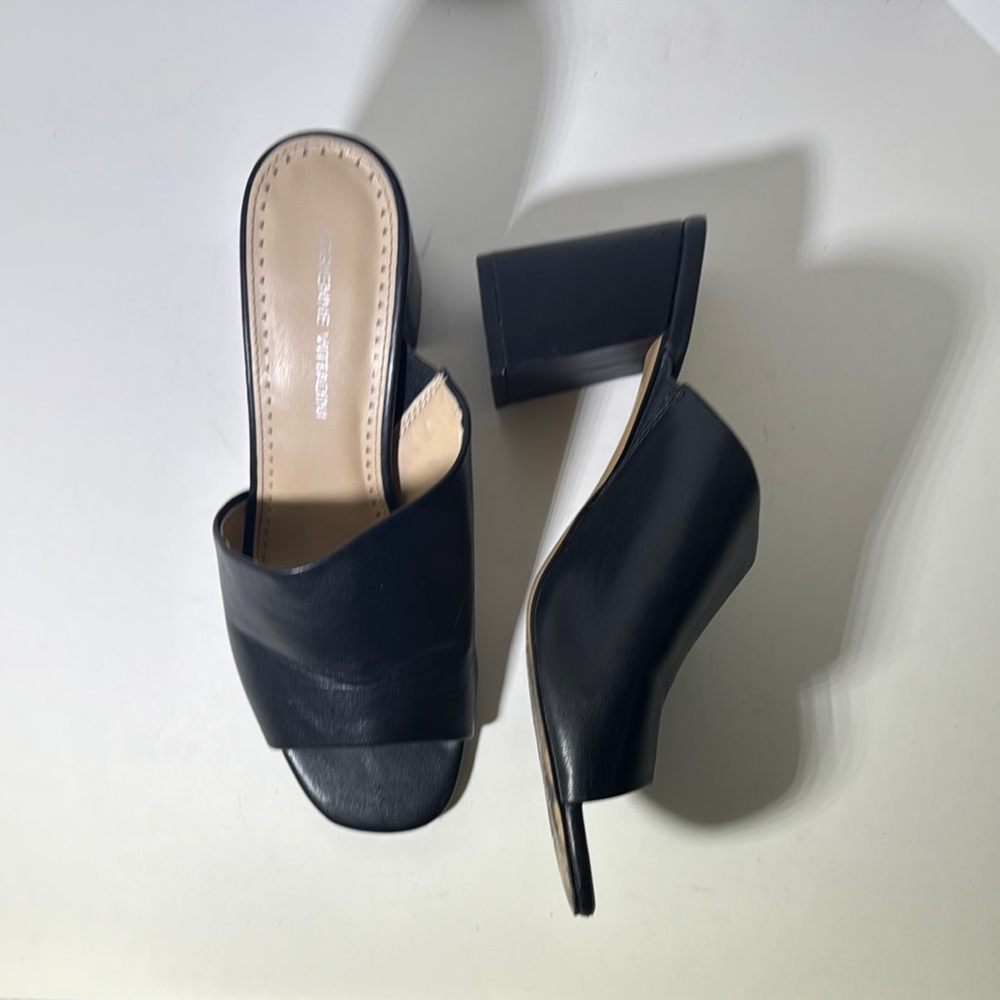 Adrienne Vittadini Black Leather Women's Shoes
